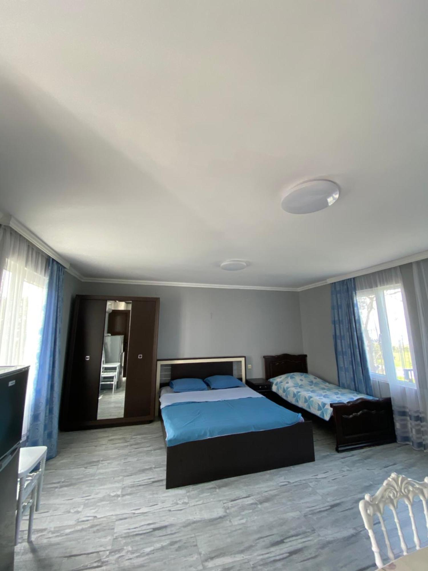 Aparthotel house on Moryakov 55 Chakvi Pokoj fotografie